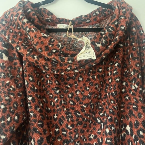 Easel Red and Black Patterned Dress - Picture 2 of 3